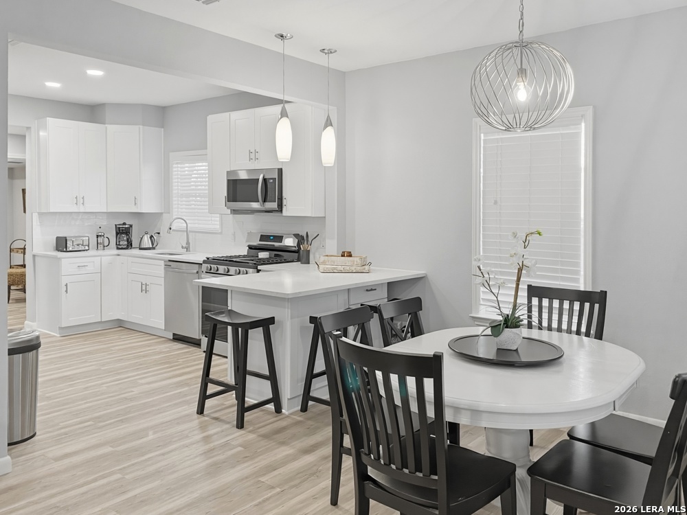 210 Dumoulin San Antonio TX 78210