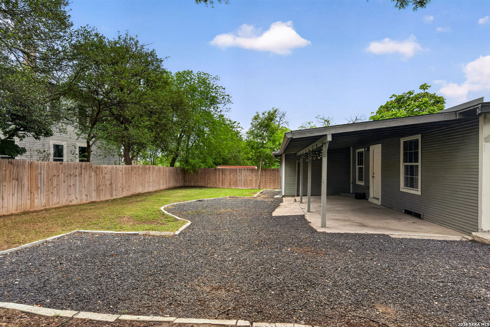 210 Dumoulin San Antonio TX 78210