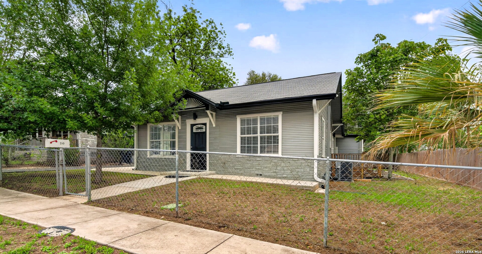210 Dumoulin San Antonio TX 78210