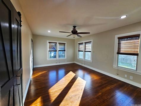 624 S Austin Street Seguin TX 78155
