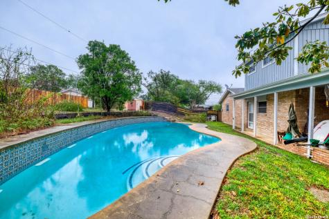 129 Meadow Way Universal City TX 78148