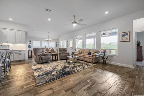 14815 Highdere Lane San Antonio TX 78245