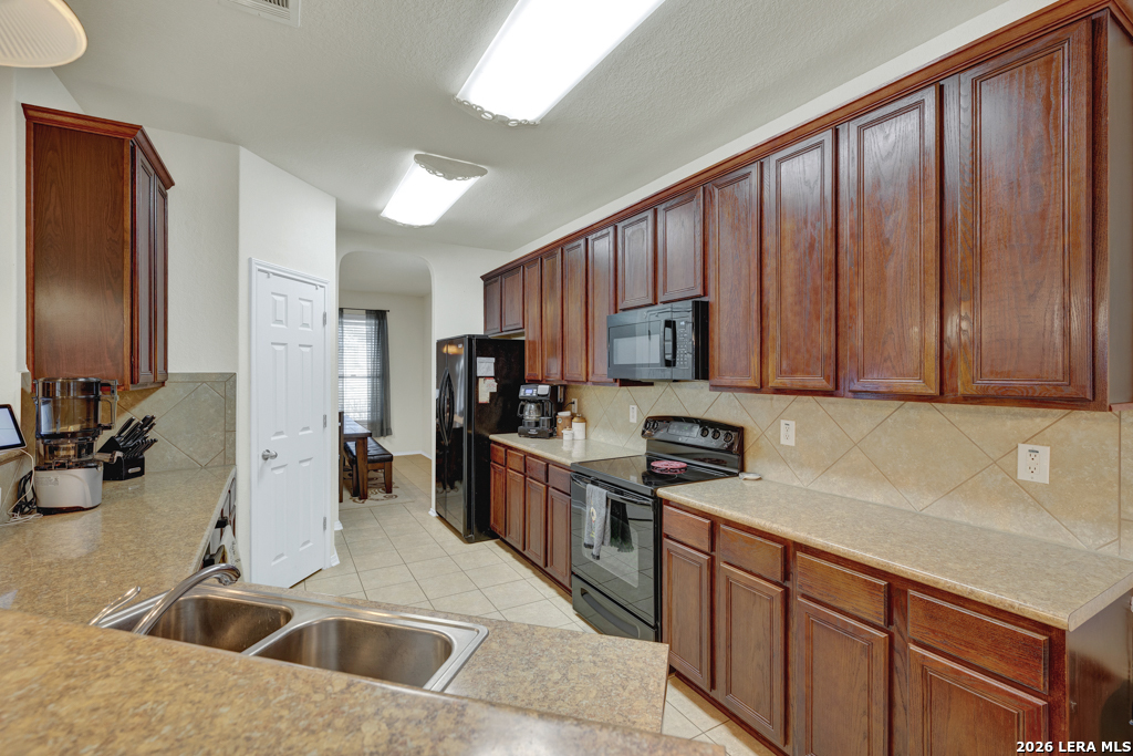 2748 War Admiral Schertz TX 78108