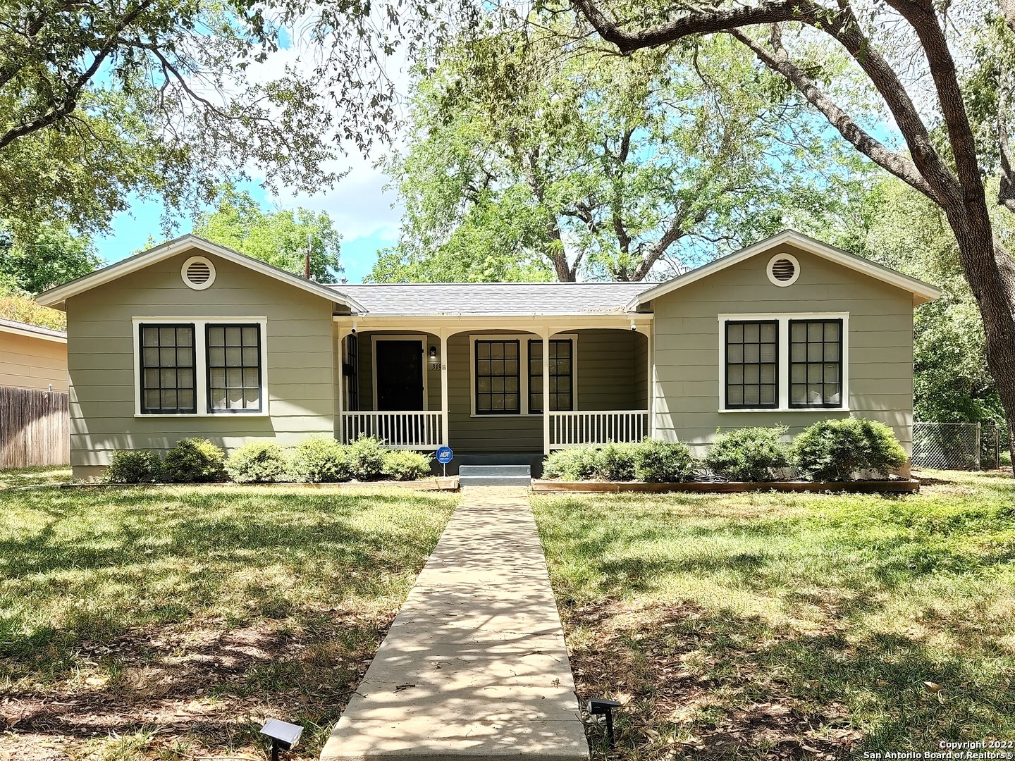 319 Devonshire Drive San Antonio TX 78209