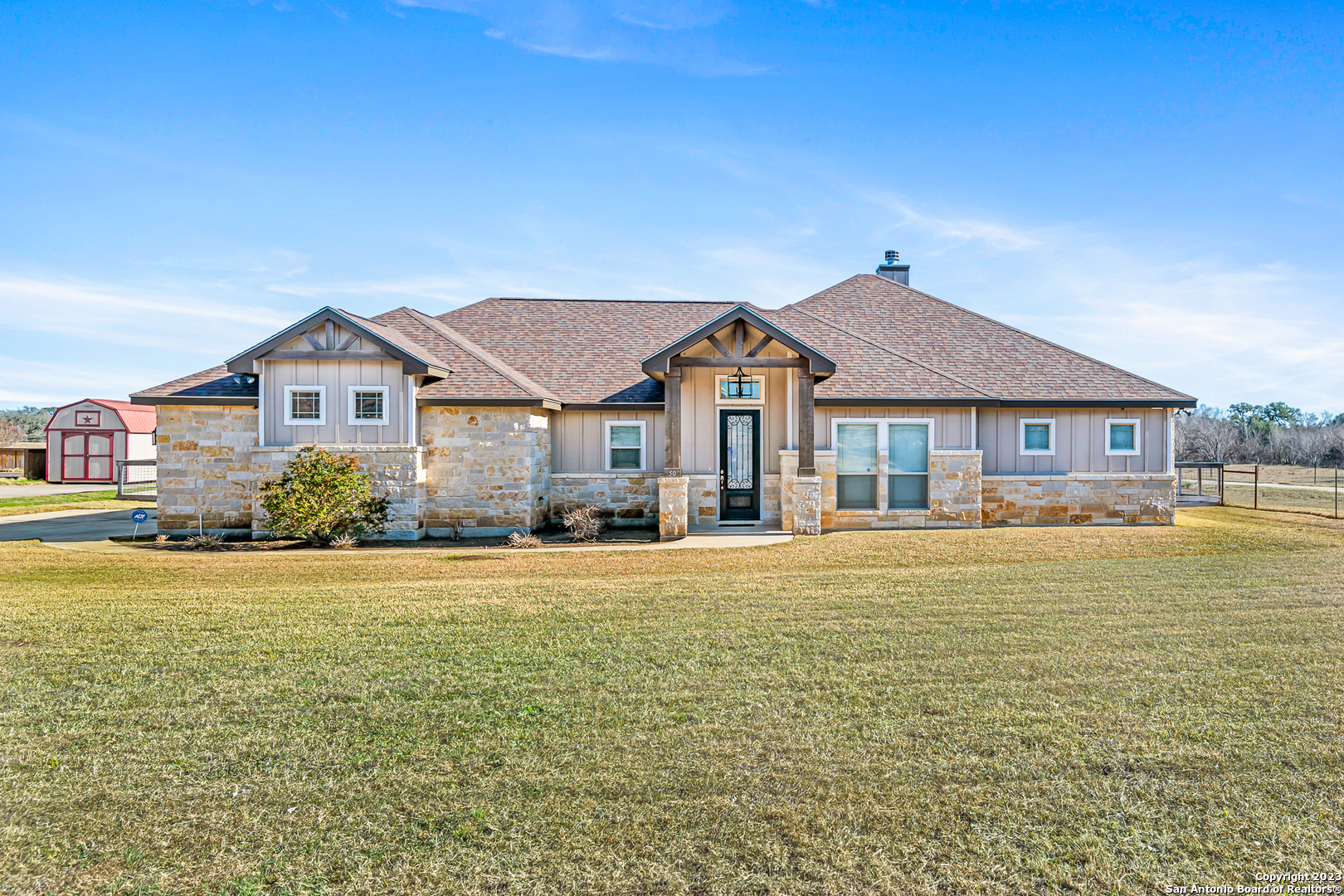 50 County Road 405 Floresville TX 78114