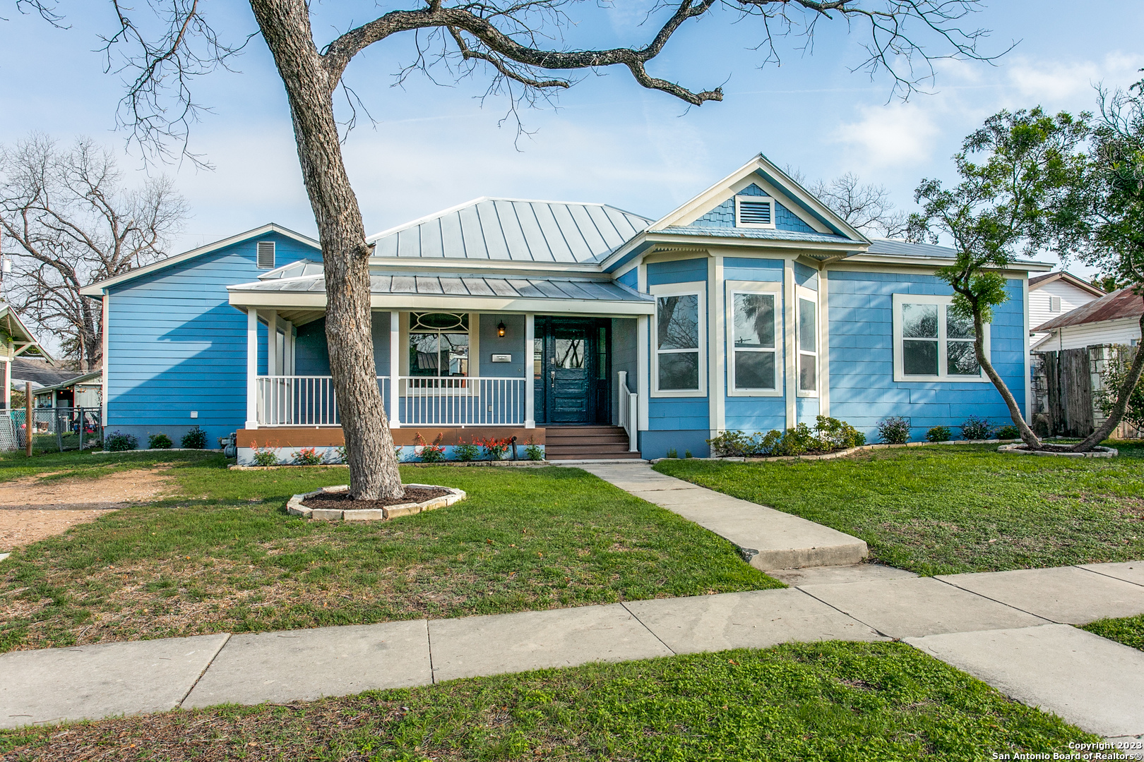 609 W Agarita Avenue San Antonio TX 78212