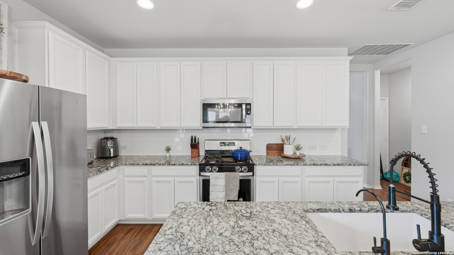 12421 Vista Rim San Antonio TX 78233