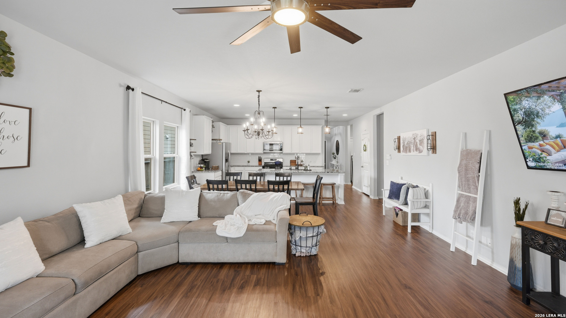 12421 Vista Rim San Antonio TX 78233