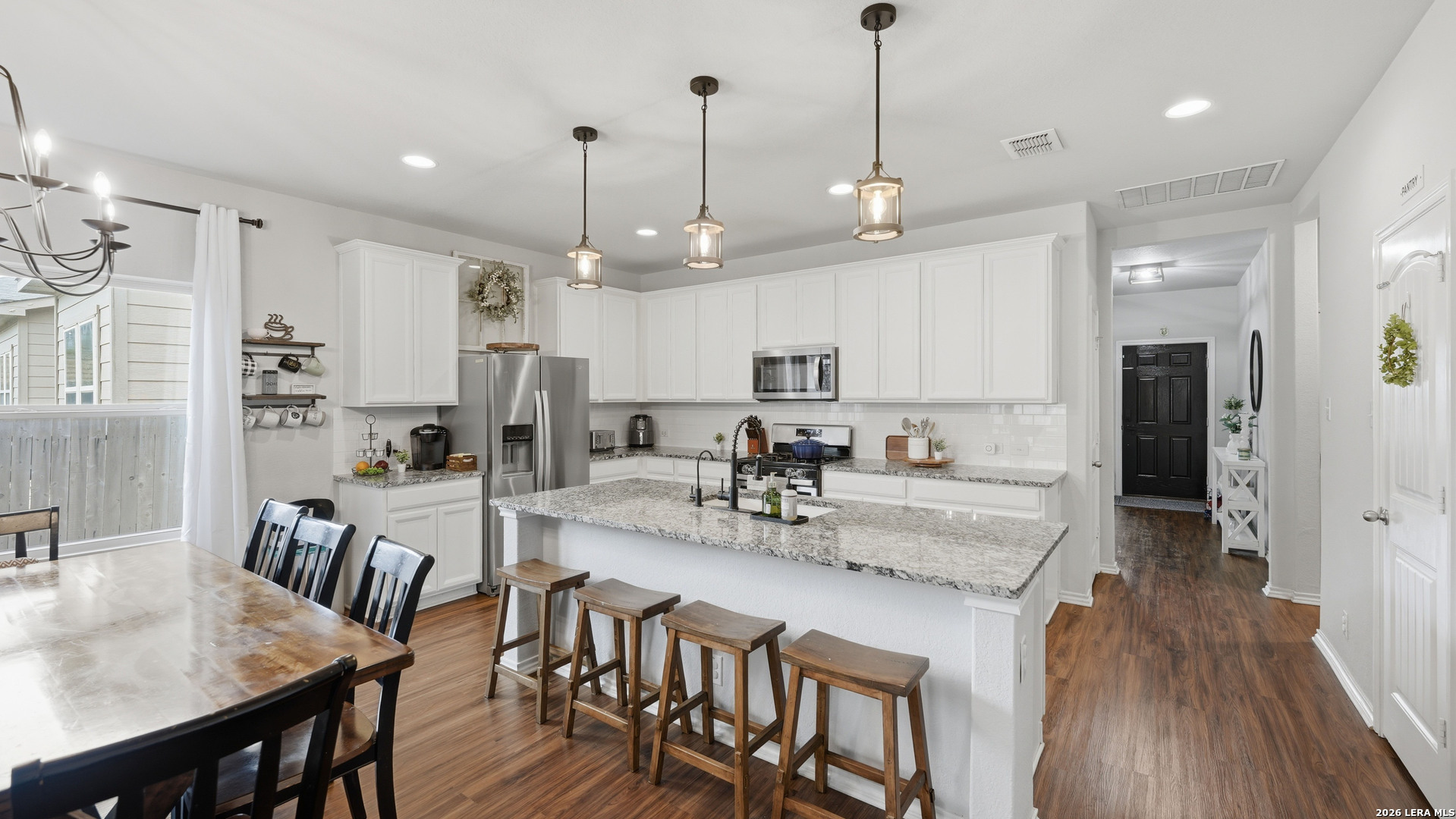 12421 Vista Rim San Antonio TX 78233