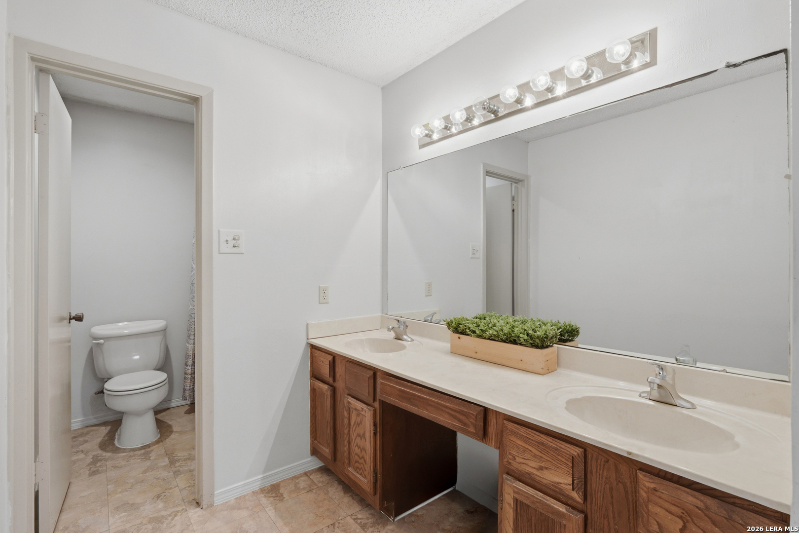 6503 Chapel Forest San Antonio TX 78239