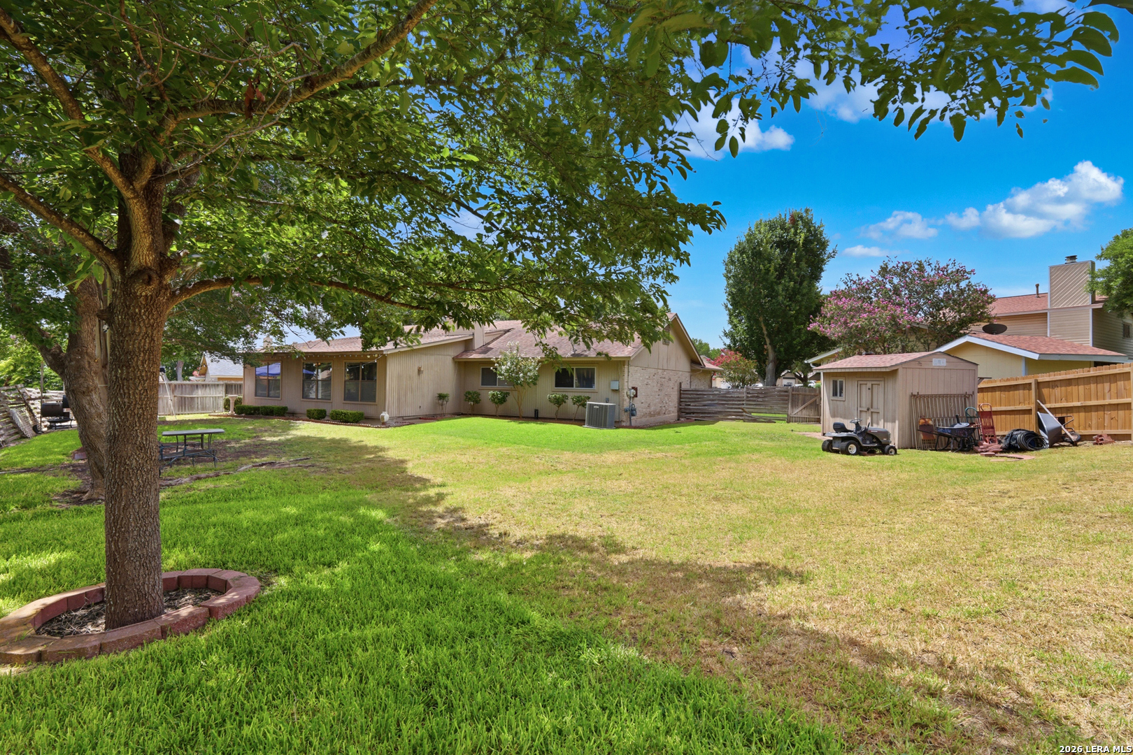 6503 Chapel Forest San Antonio TX 78239