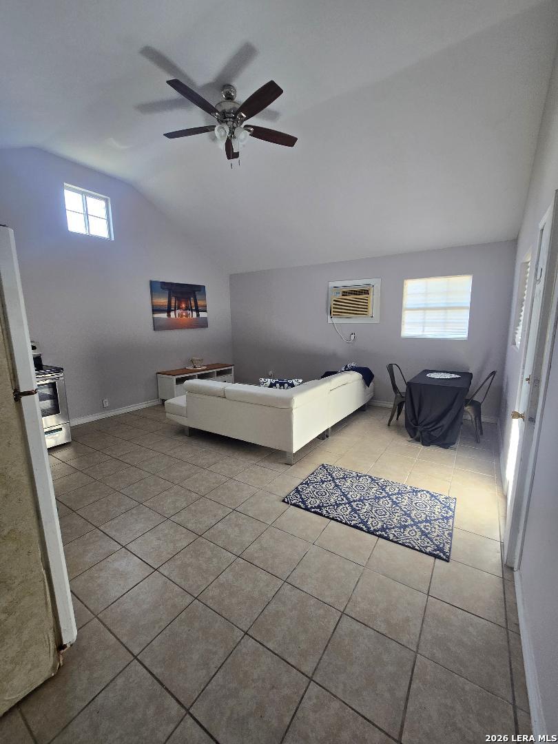 208 County Road 6847 Lytle TX 78052