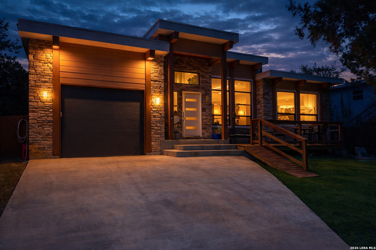 1151 Eastview Canyon Lake TX 78133
