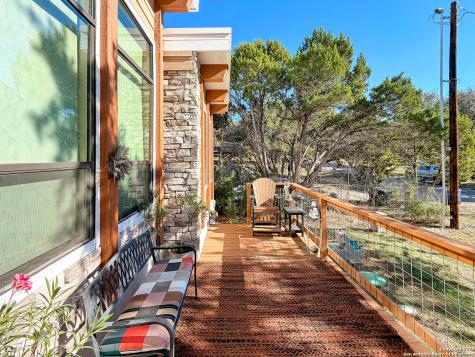 1151 Eastview Canyon Lake TX 78133