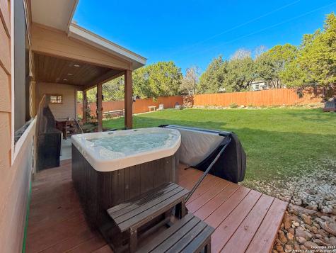 1151 Eastview Canyon Lake TX 78133