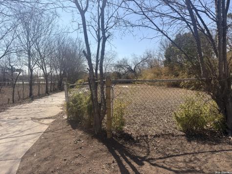 330 Guanajuato San Antonio TX 78237