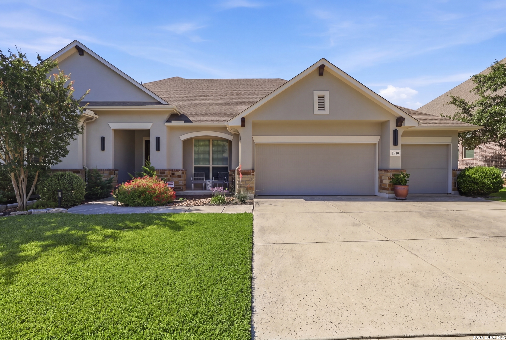 1918 Capella Creek San Antonio TX 78260