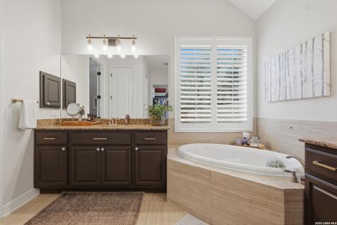 1918 Capella Creek San Antonio TX 78260