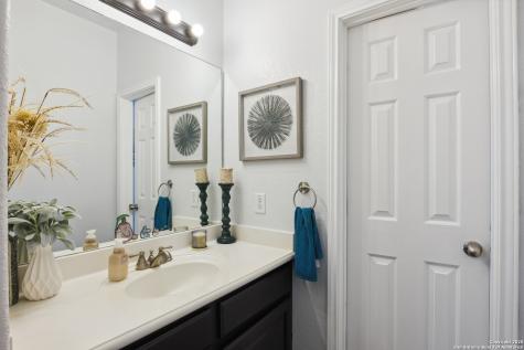538 Calm Springs San Antonio TX 78260