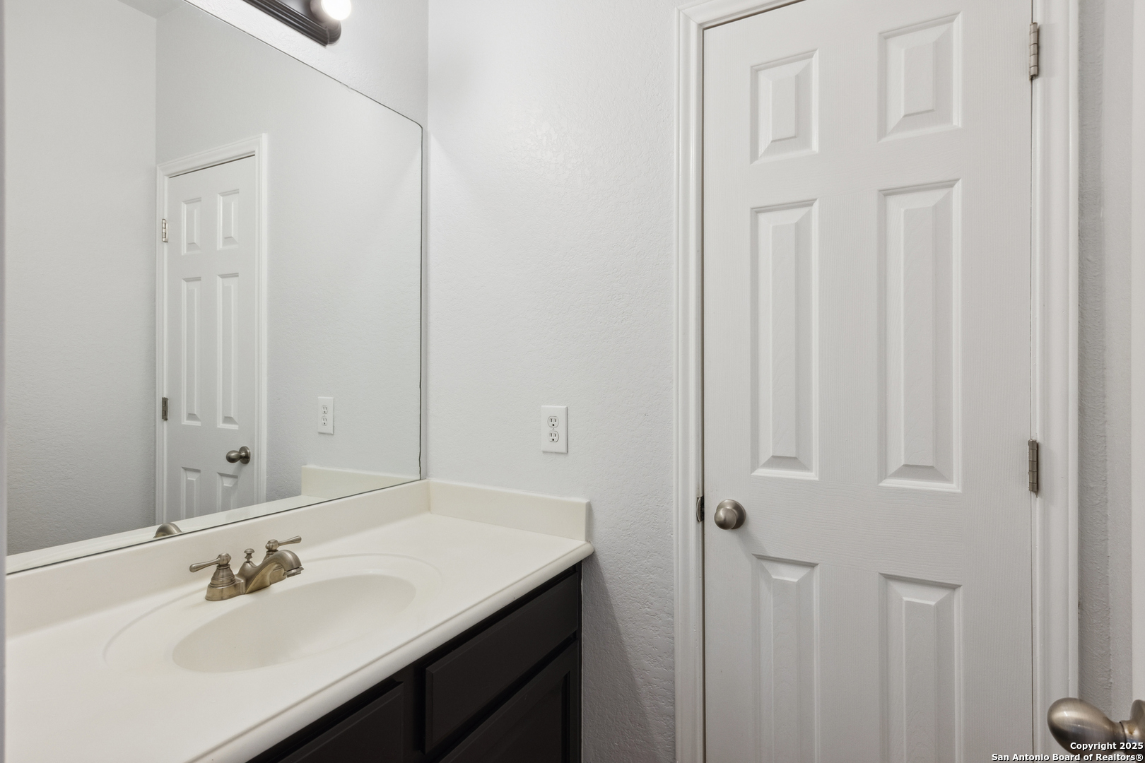 538 Calm Springs San Antonio TX 78260