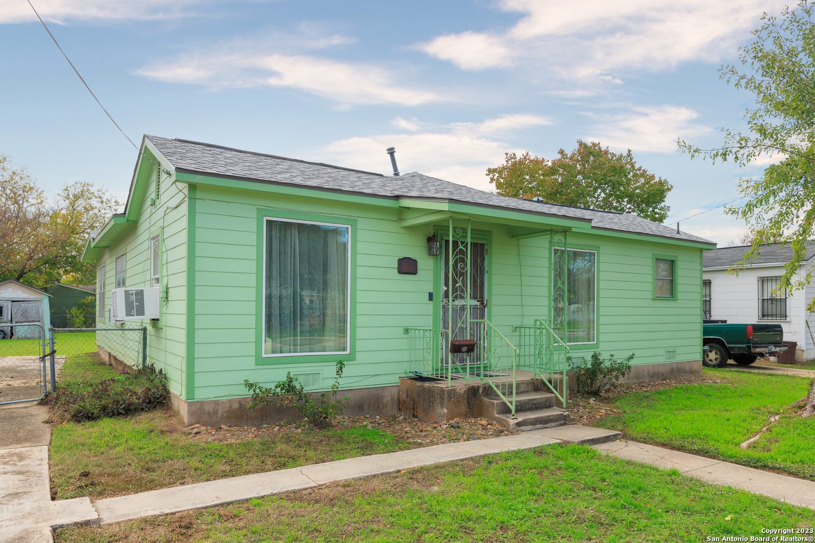 2818 W French Place San Antonio TX 78228