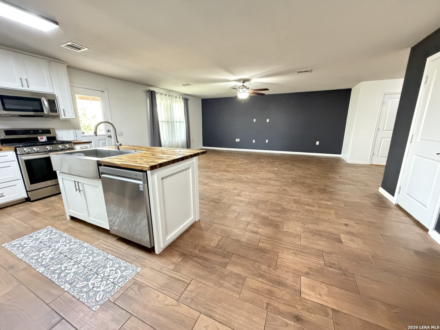723 Pelican Landing San Antonio TX 78221