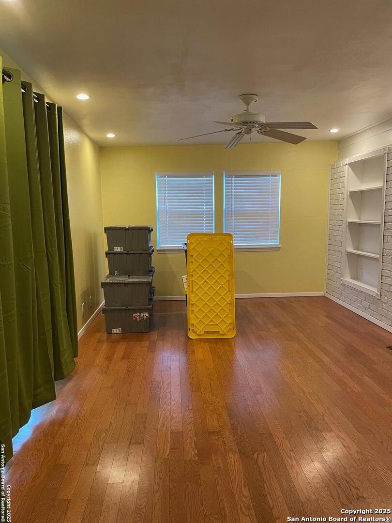 311 Rilla Vista San Antonio TX 78216