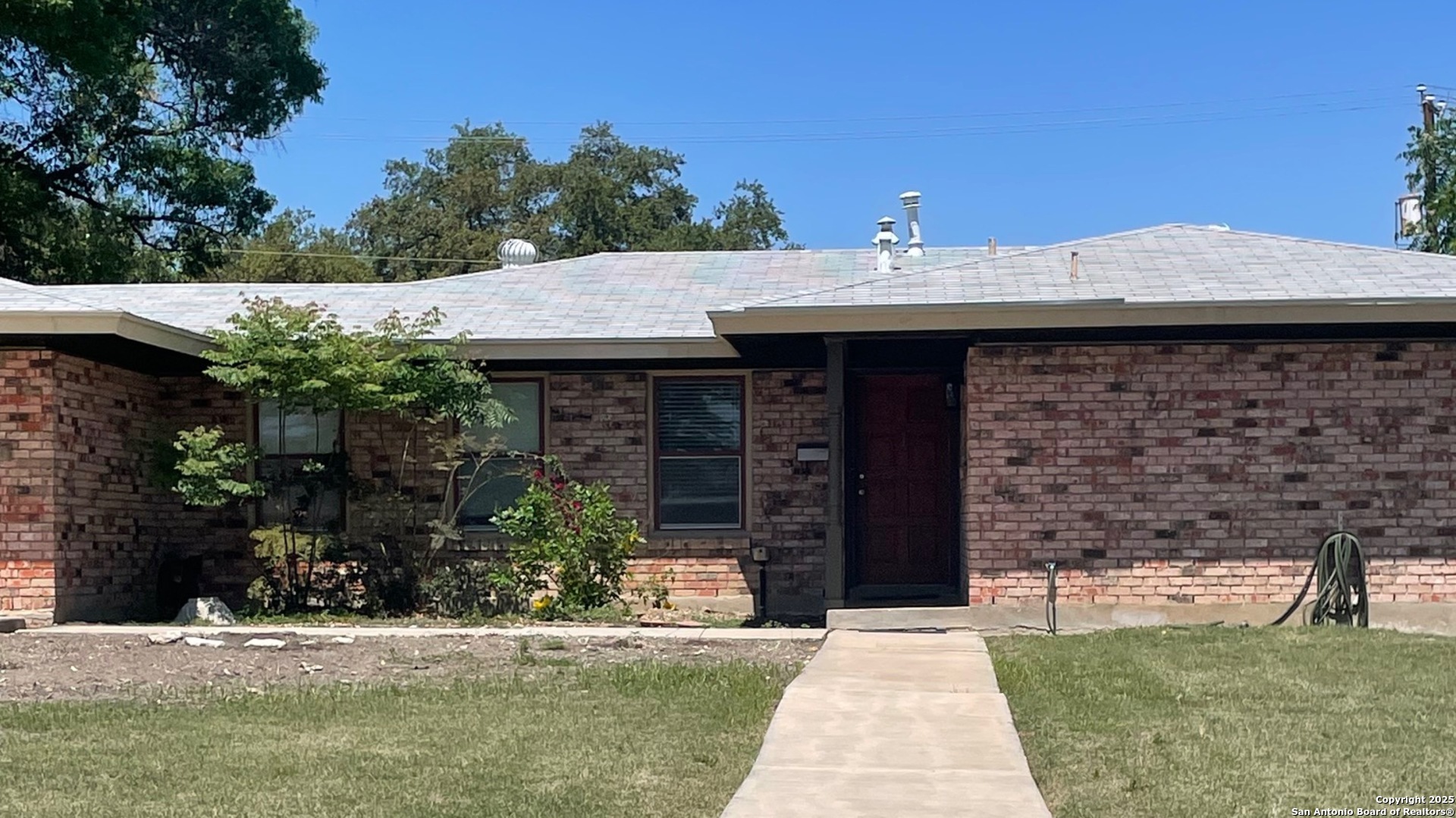 311 Rilla Vista San Antonio TX 78216