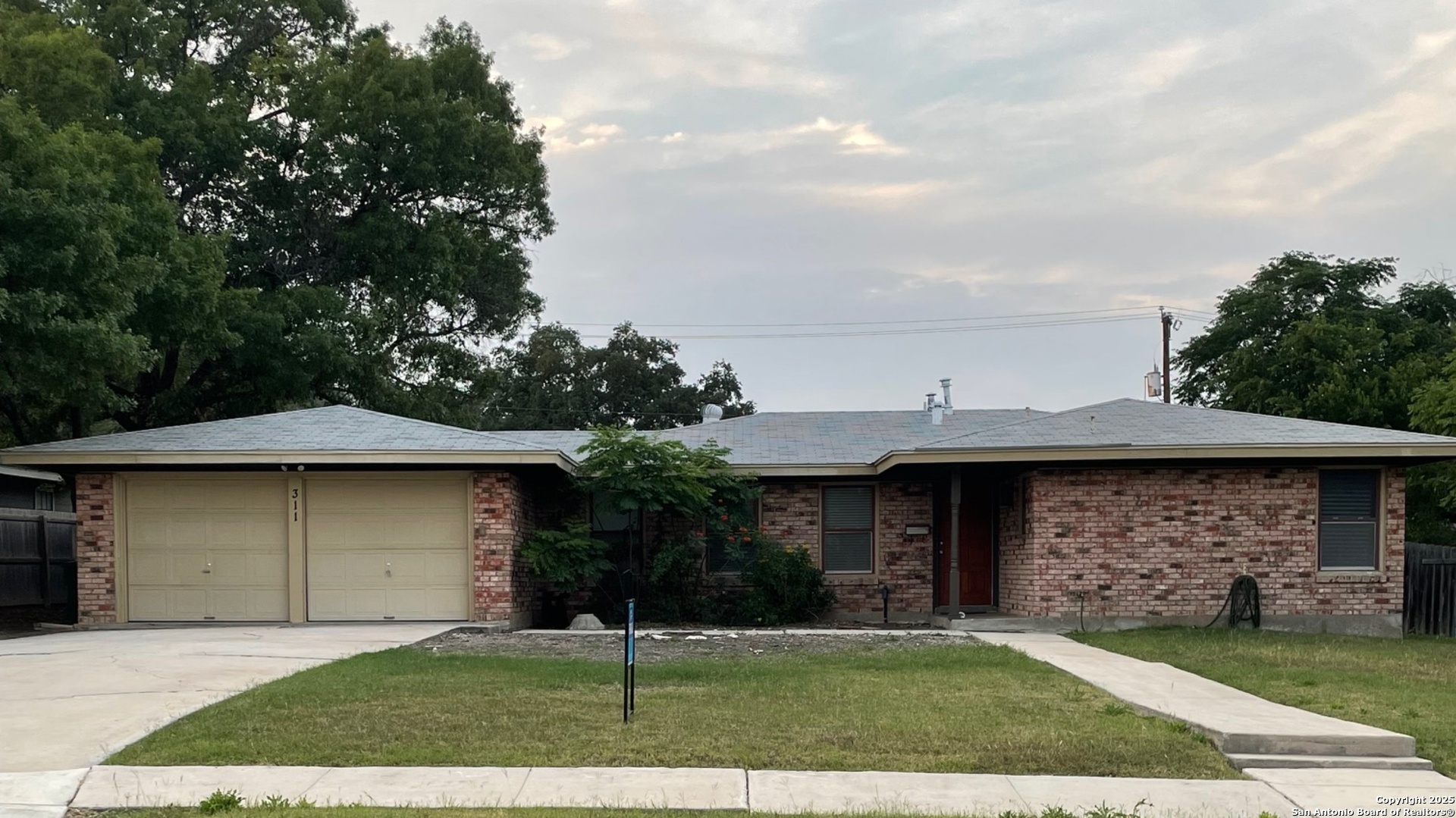 311 Rilla Vista San Antonio TX 78216
