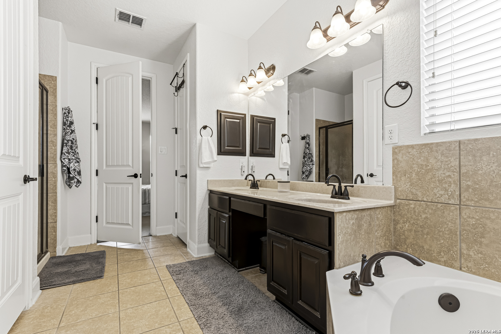 11507 Sneffels Mount Helotes TX 78023