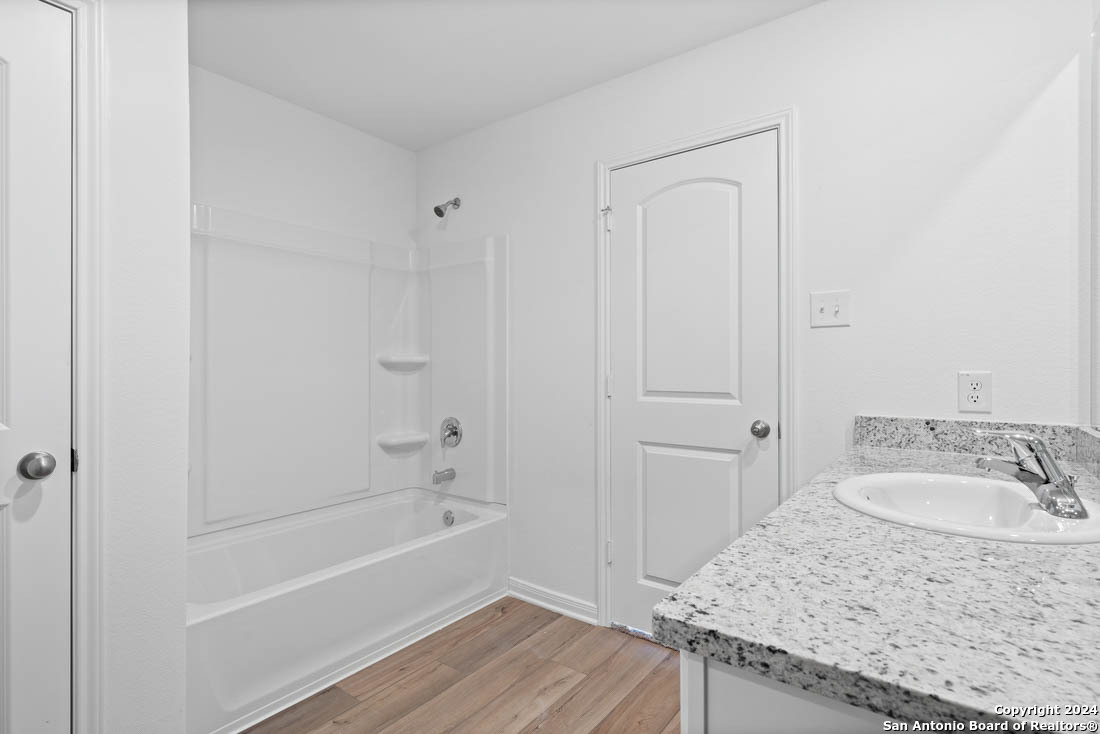 3402 Warlow Branch San Antonio TX 78109