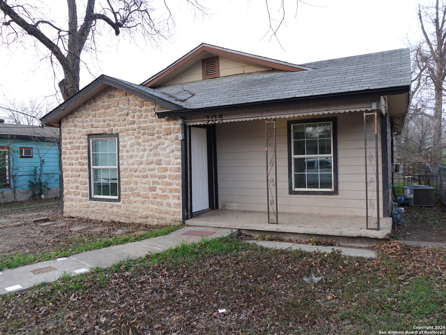 305 Queretaro Street San Antonio TX 78237