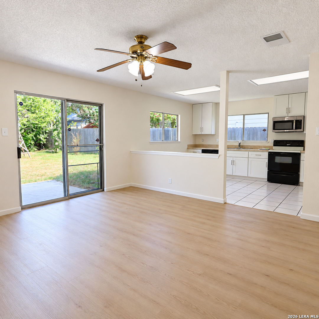 9319 Bendell San Antonio TX 78250