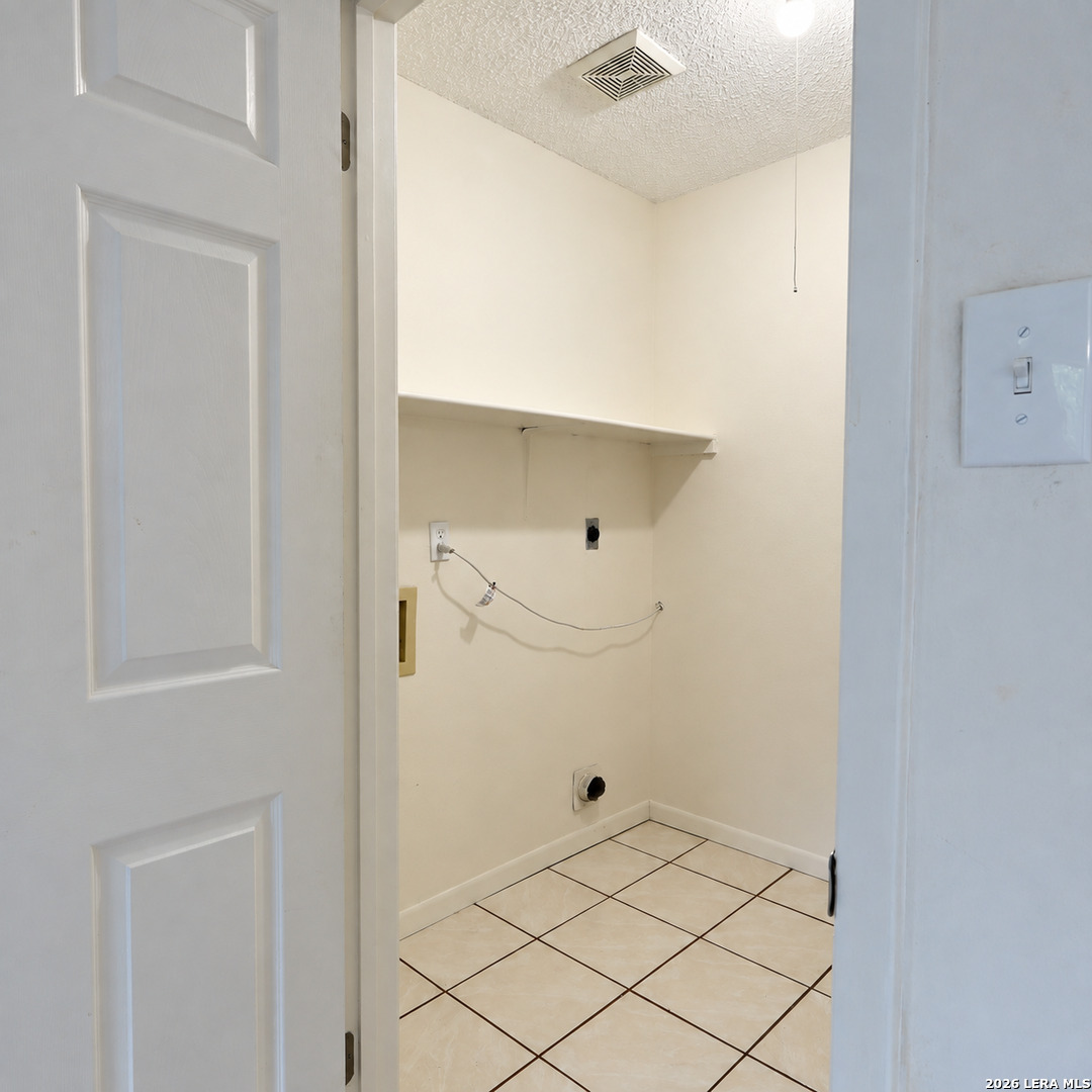 9319 Bendell San Antonio TX 78250