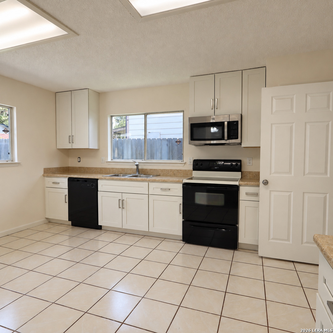 9319 Bendell San Antonio TX 78250
