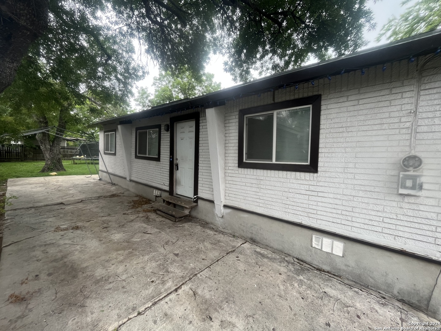 557 N San Dario Avenue San Antonio TX 78228