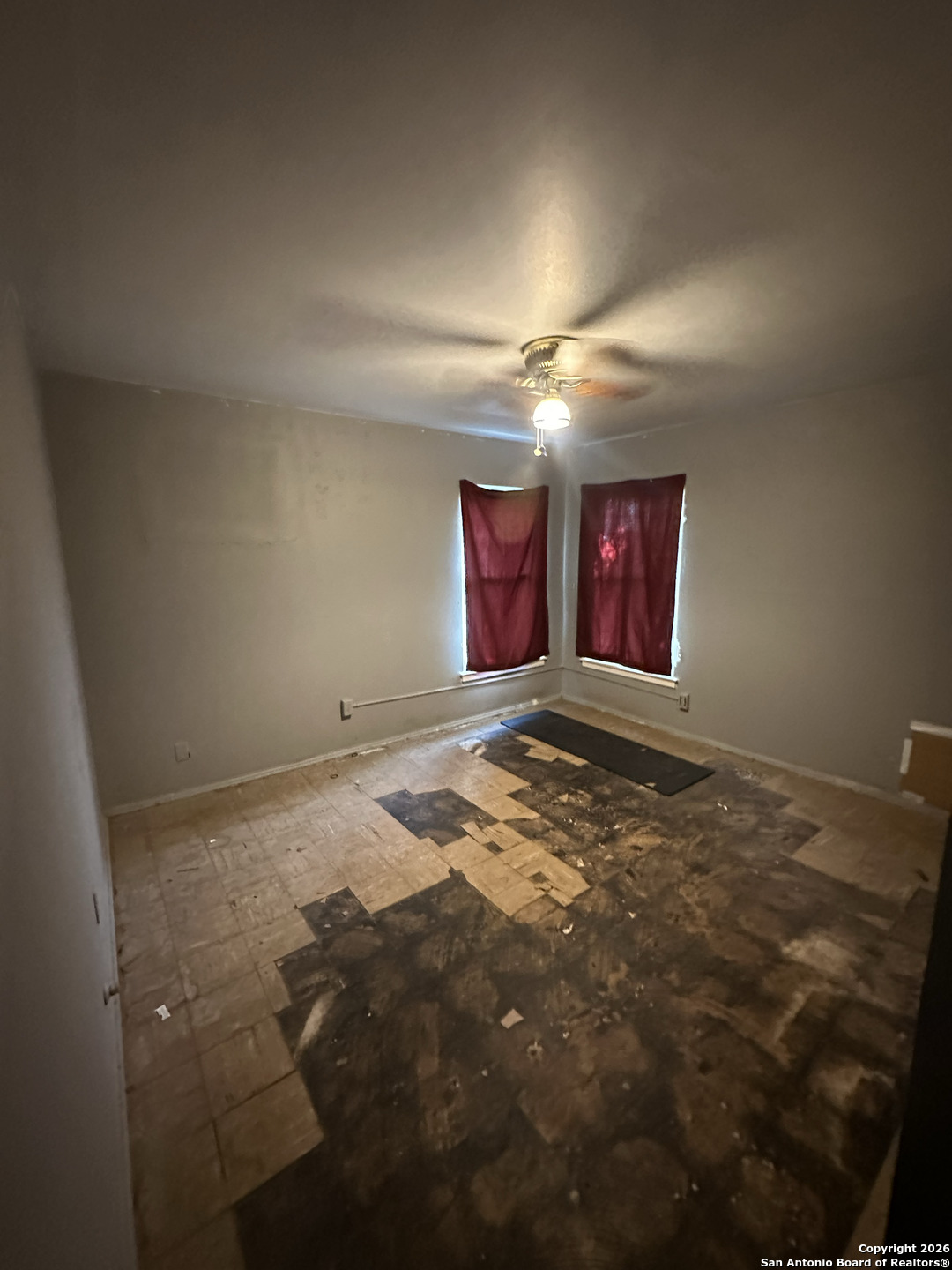 343 E Vestal San Antonio TX 78221