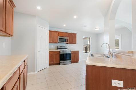 3738 Grissom Branch San Antonio TX 78251