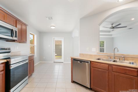 3738 Grissom Branch San Antonio TX 78251