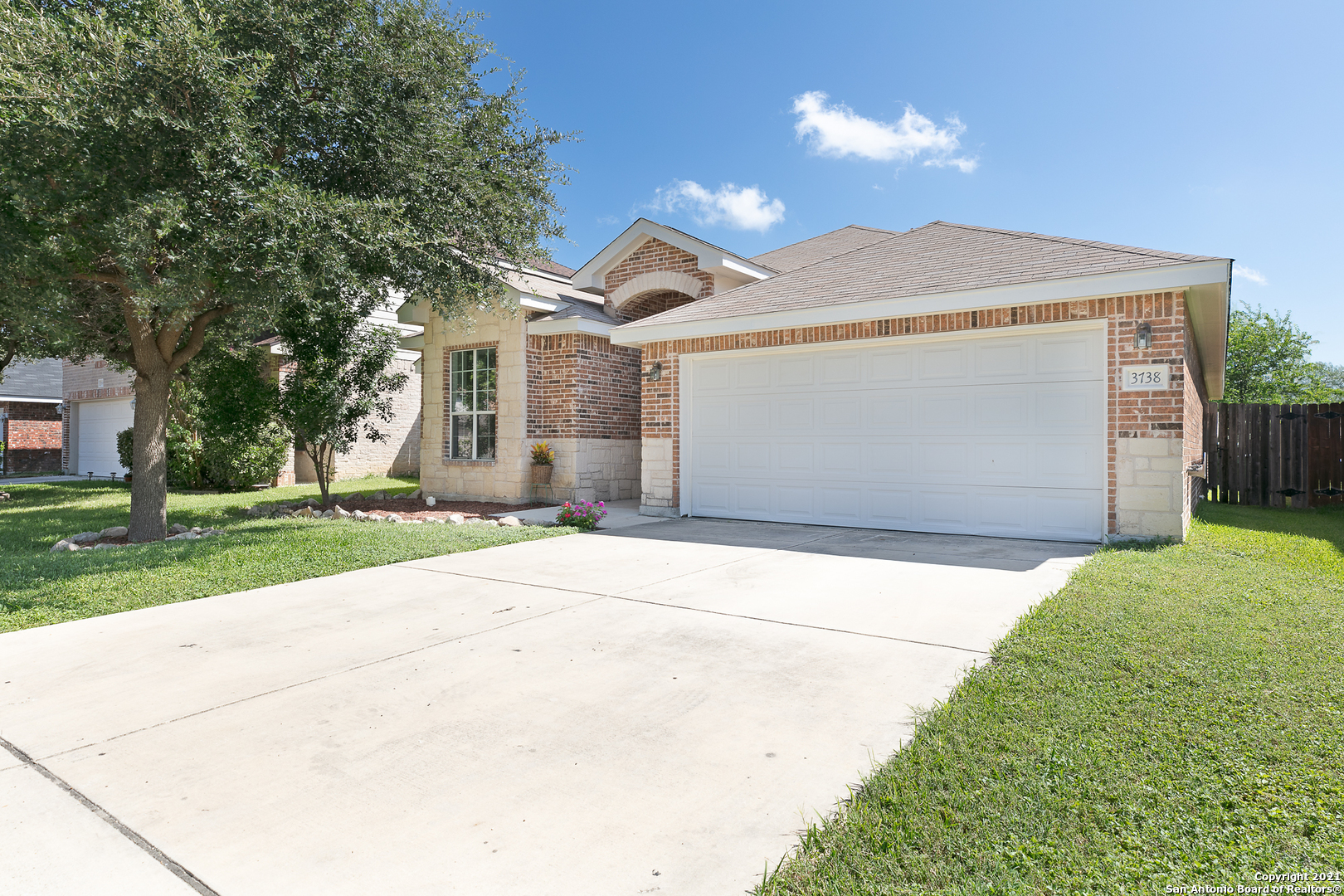 3738 Grissom Branch San Antonio TX 78251