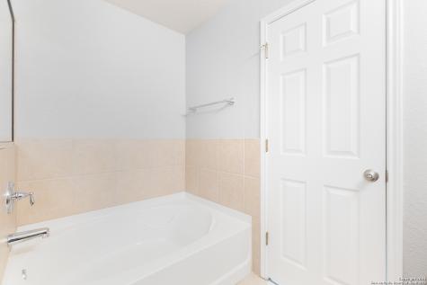 3738 Grissom Branch San Antonio TX 78251