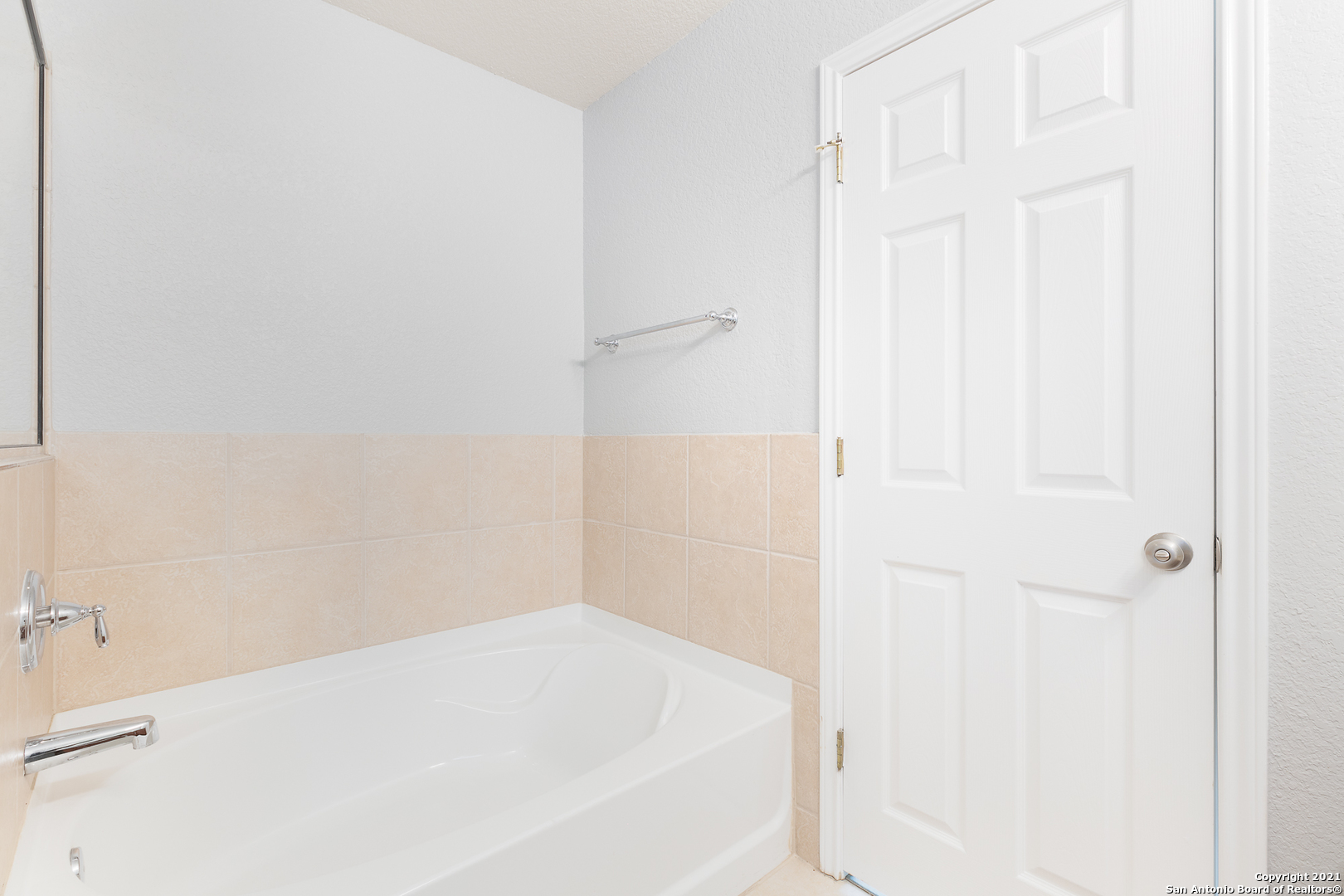 3738 Grissom Branch San Antonio TX 78251