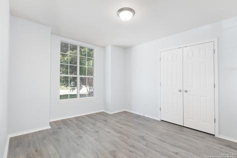 3738 Grissom Branch San Antonio TX 78251
