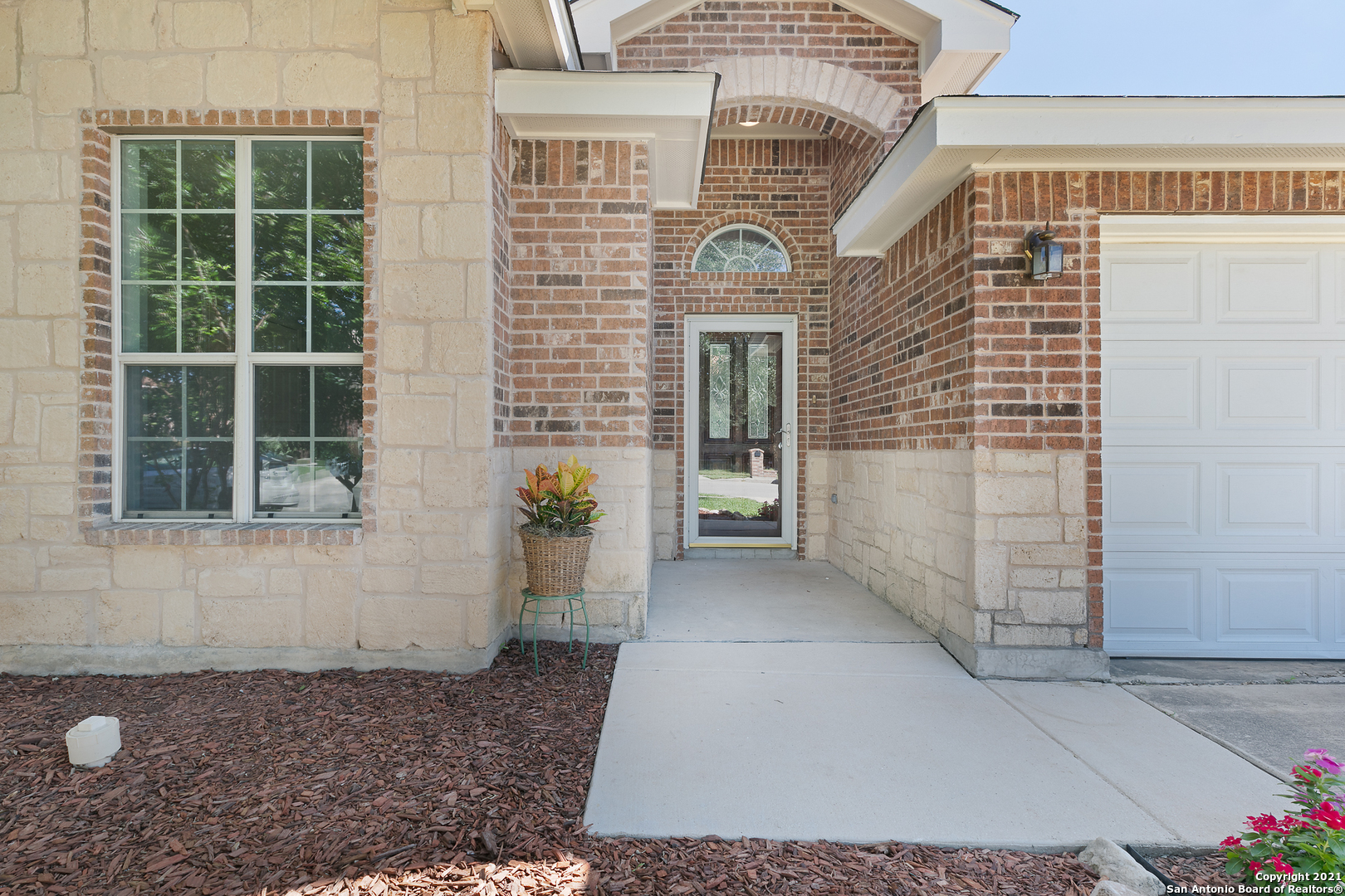3738 Grissom Branch San Antonio TX 78251