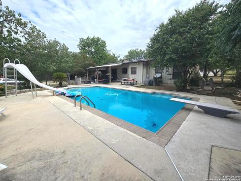 8360 James Somerset TX 78069
