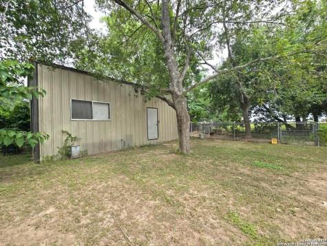 8360 James Somerset TX 78069
