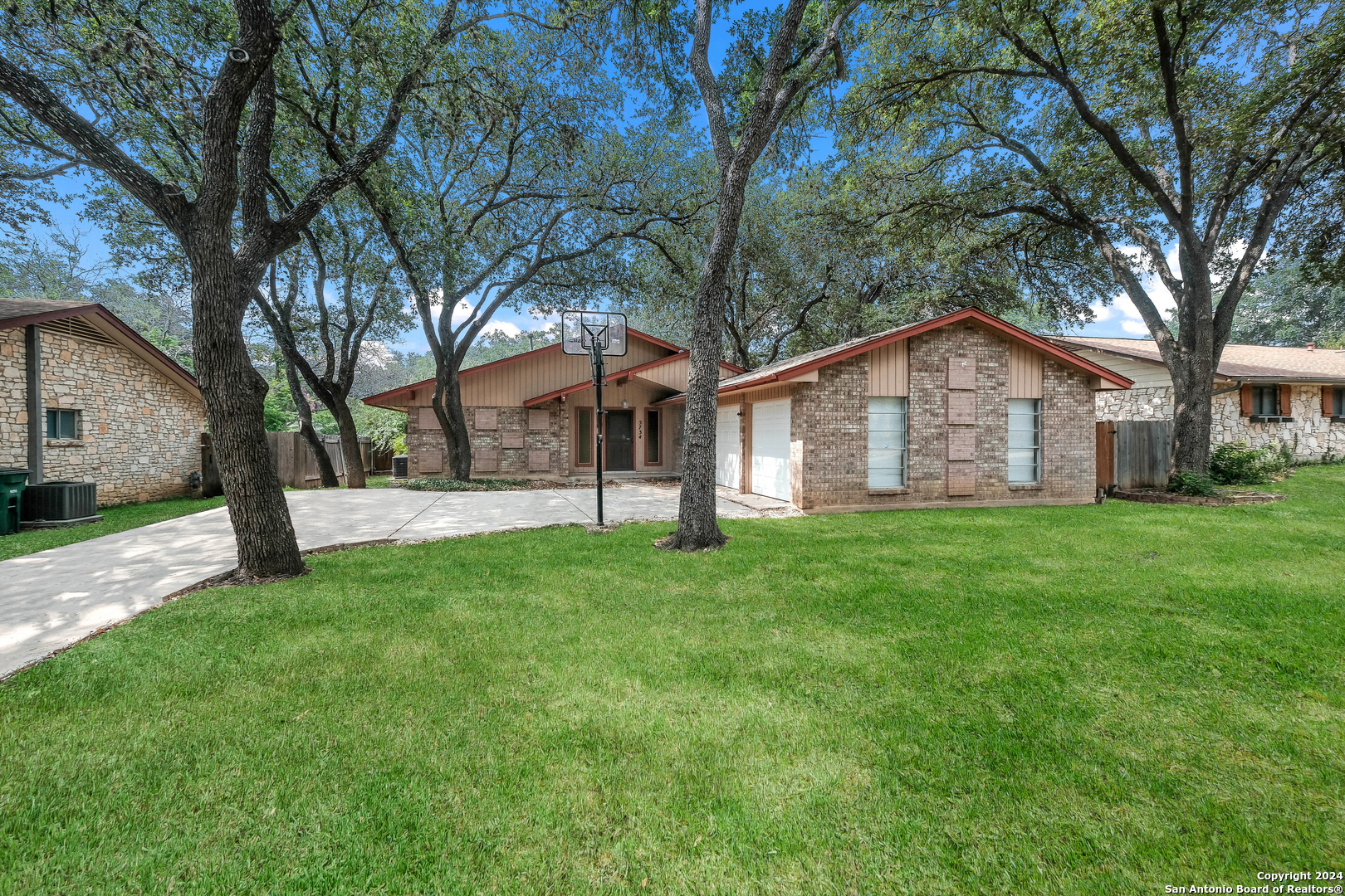 5734 Dan Duryea Street San Antonio TX 78240