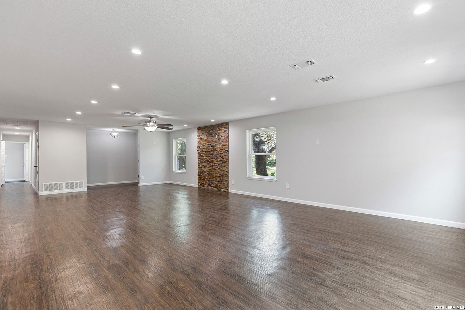 210 S Manton Lane Castle Hills TX 78213
