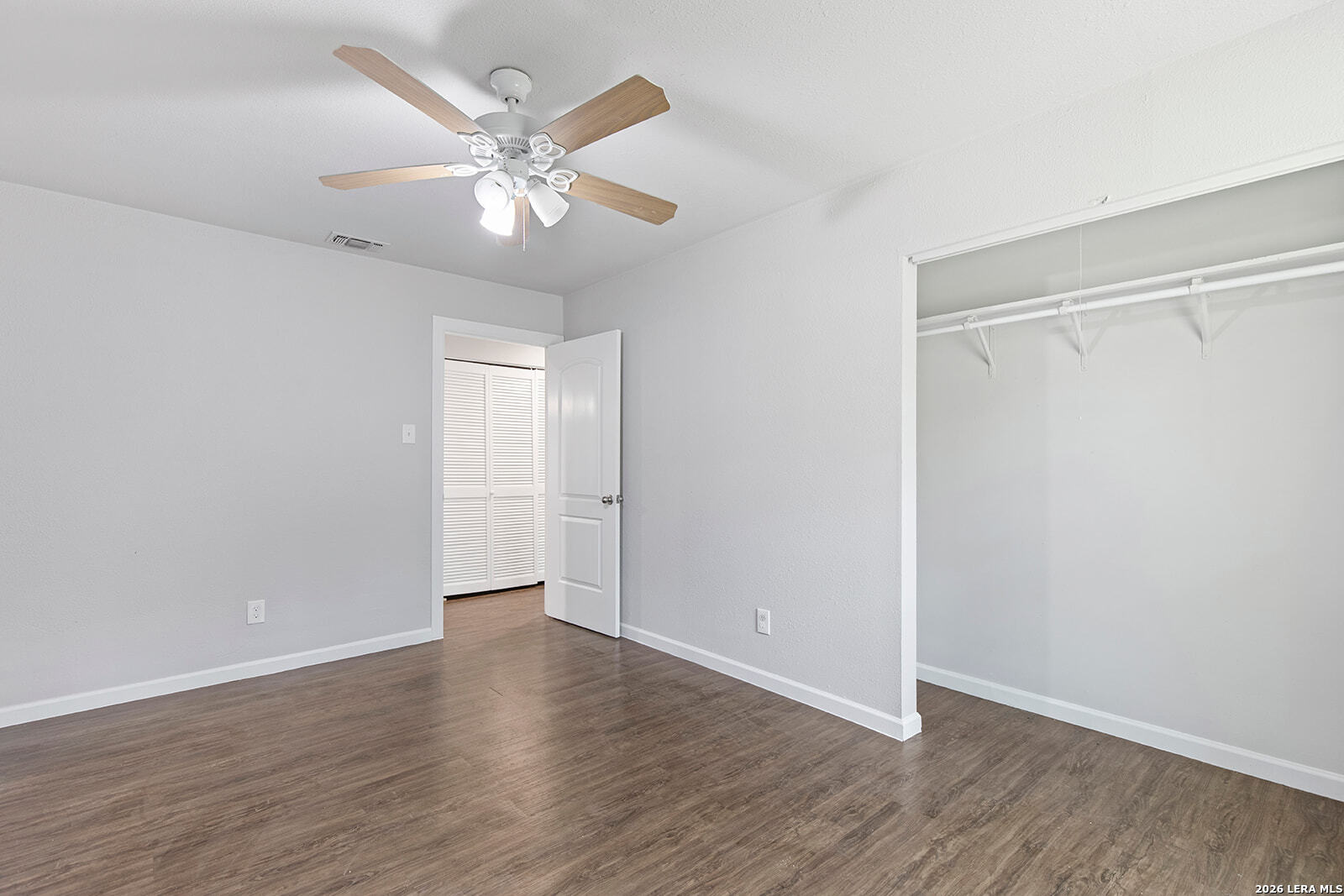 210 S Manton Lane Castle Hills TX 78213