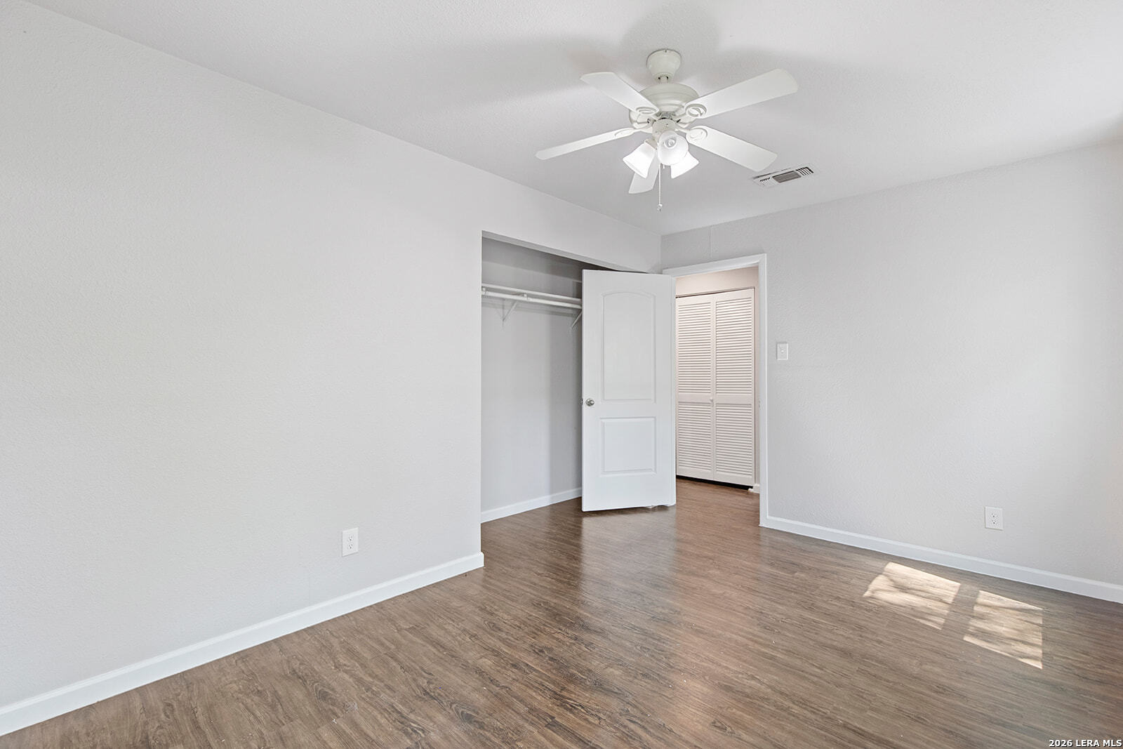 210 S Manton Lane Castle Hills TX 78213